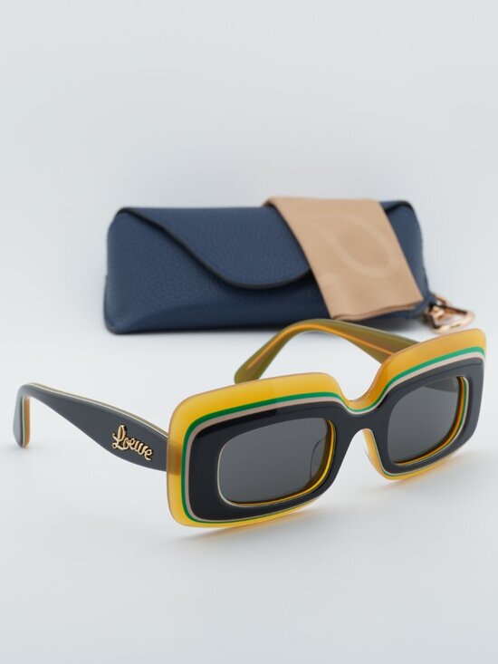 Loewe LW40139U 20A Rectangle Sunglasses – Grey/Brown main image 4